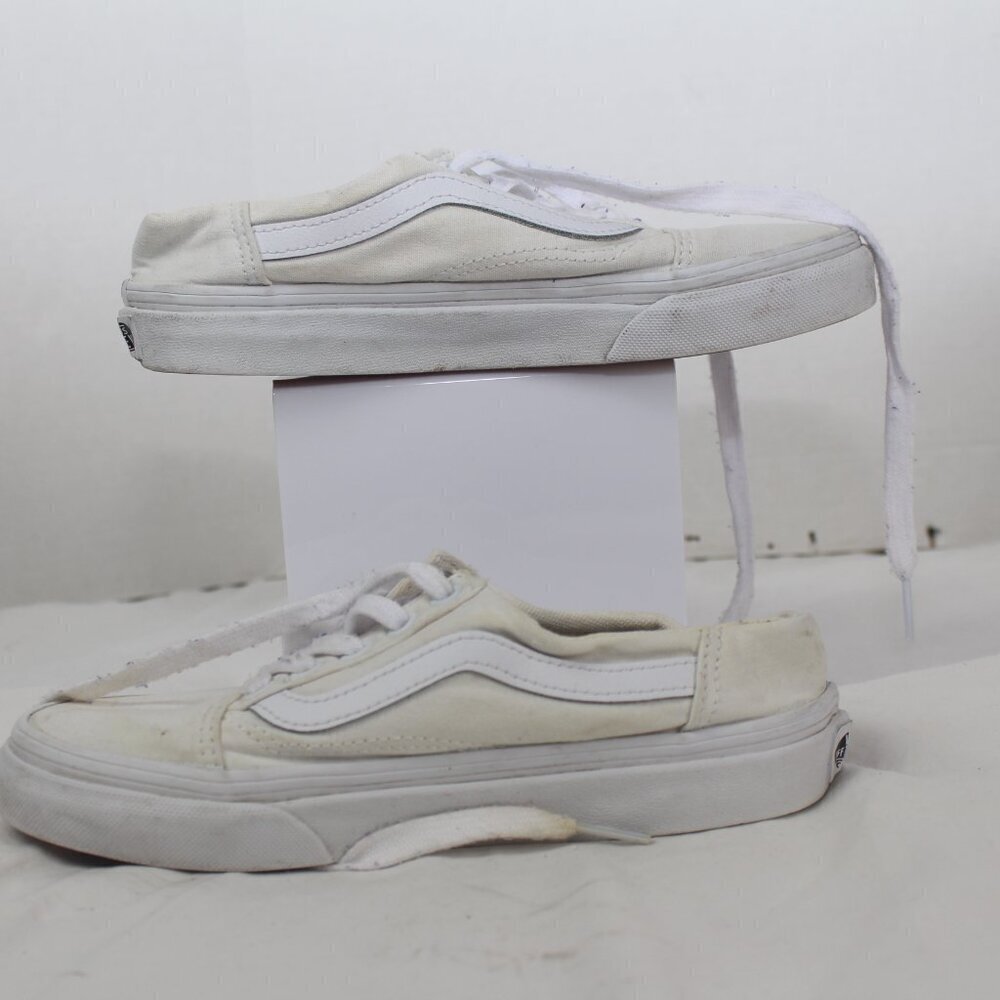VANS - Picture 6 of 9